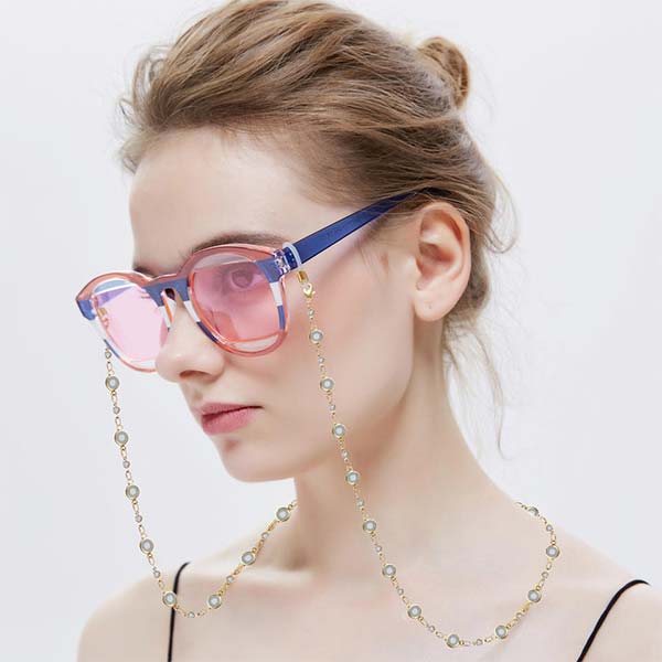 White Small Stone Chain